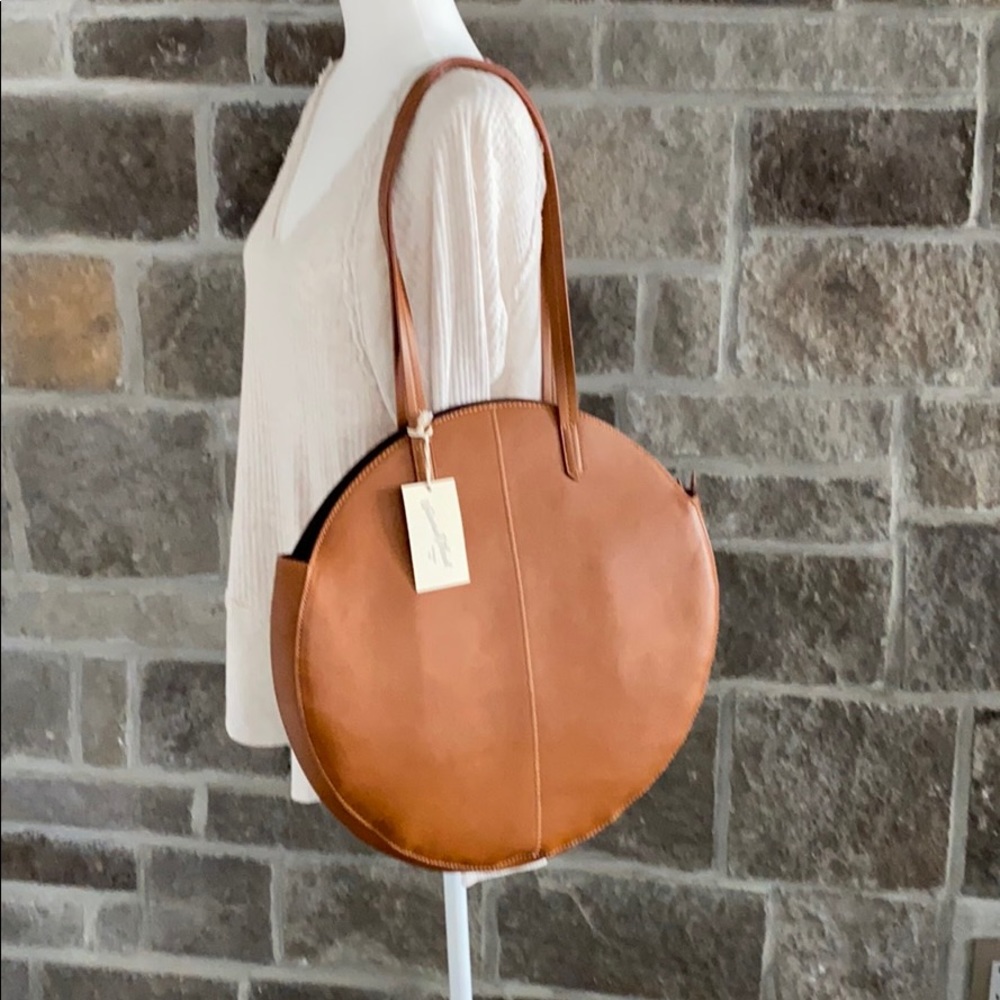 Universal Thread Tote